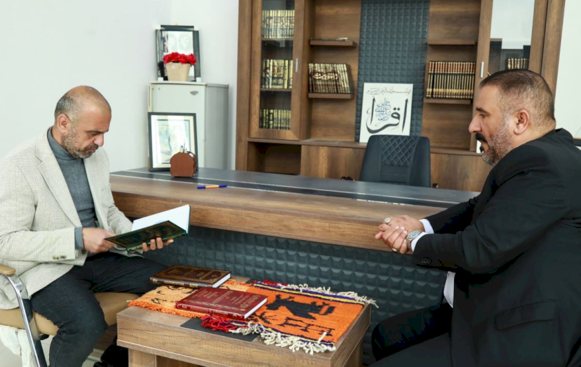 قسمُ المعارفِ يُزوِّدُ مكتباتِ القادسيَّةِ والمثنَّى بباقةٍ من إصداراتِهِ